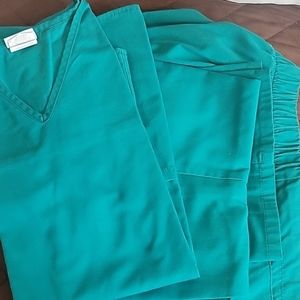 Vital threads scrub set